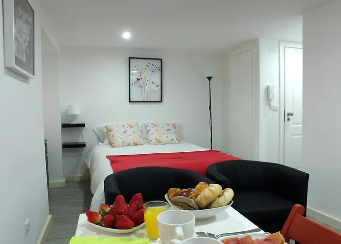 Alfama 44 Apartman *