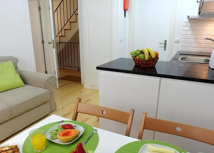 Alfama 44 Apartman *